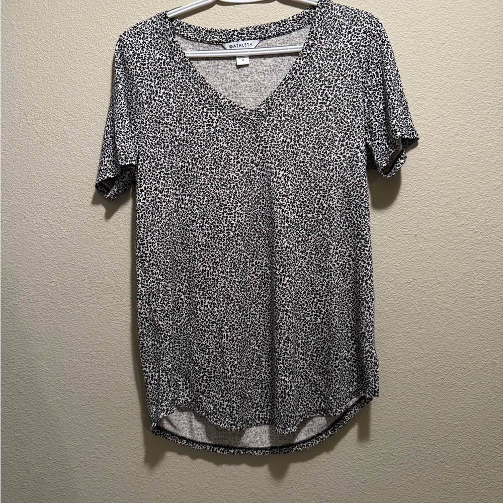Athleta Black and White Patterned V-Neck Top